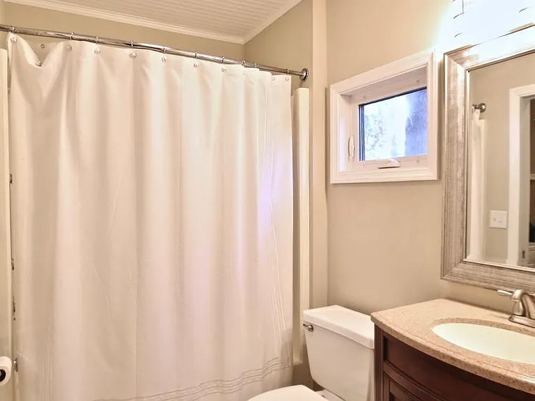 1595 Longleaf Dr E — Photo 9