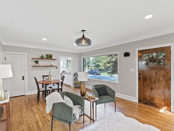 5th image of 3117 W Glass Ave
