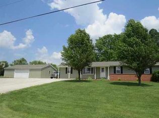 844 N Eskew Rd, Boonville, IN 47601