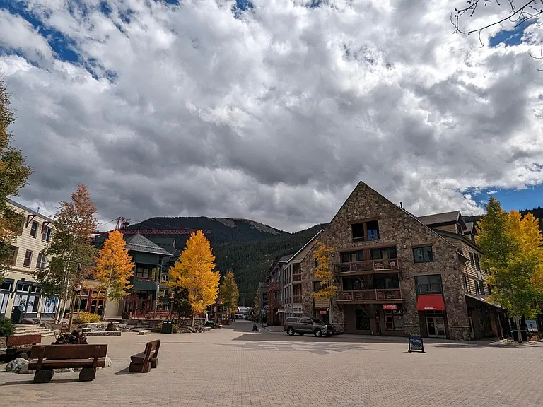 Enjoy everything River Run Village has to offer throughout the year! Just steps away from the year-round gondola and lifts to skiing, hiking, and mountain biking adventures! Summer programming includes several festivals, live music events, and much more