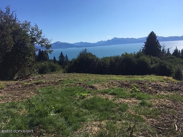 2nd image of 1850 Coyote Way