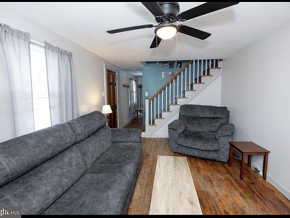 3rd image of 618 Cedar Ave