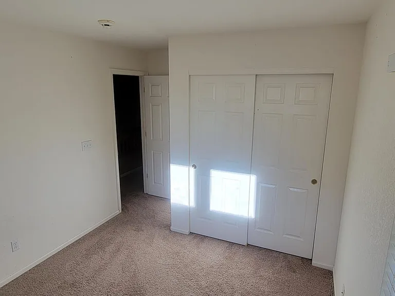 Front bedroom 2