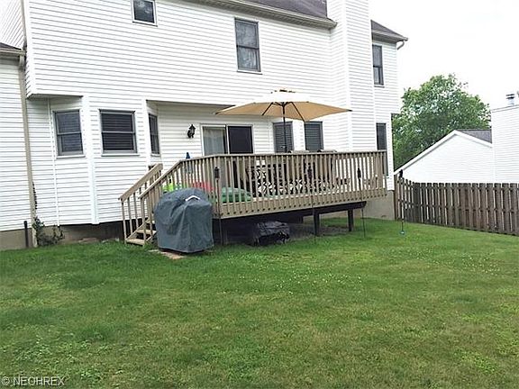 3rd image of 614 Oakcrest Dr