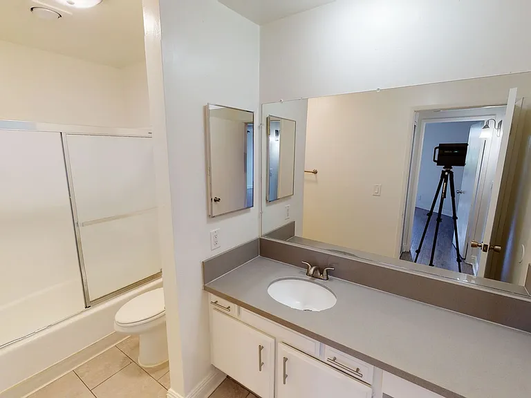 5th Street Apartments — Photo 21