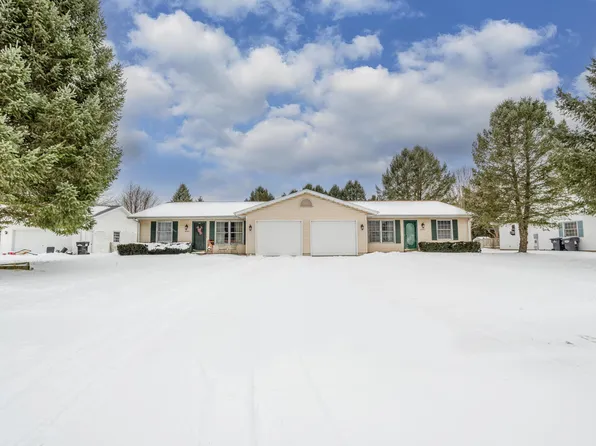 6540-6542 Fredonia Cir, Stevensville, MI 49127