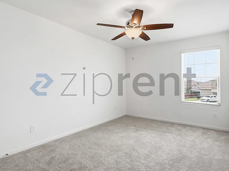 1021 Pin Cherry Ln — Photo 28