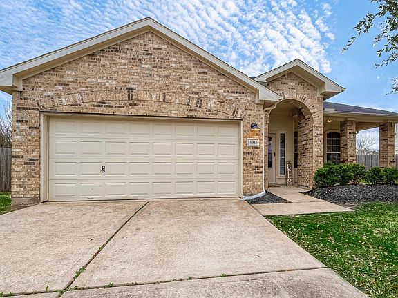 5th image of 16915 Green Star Ln