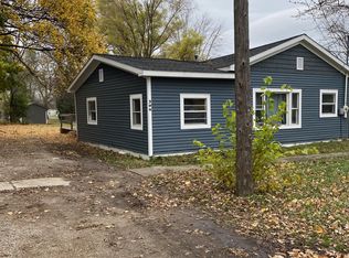 306 W Cottage Ave, Shepherd, MI 48883