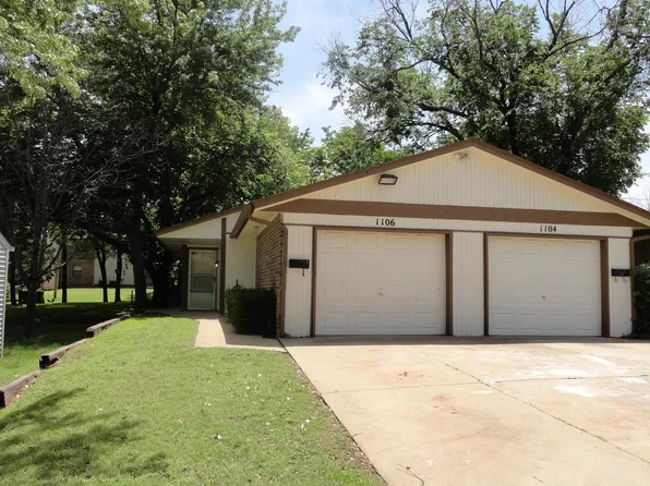 1104 E Edwards St, Edmond, OK 73034