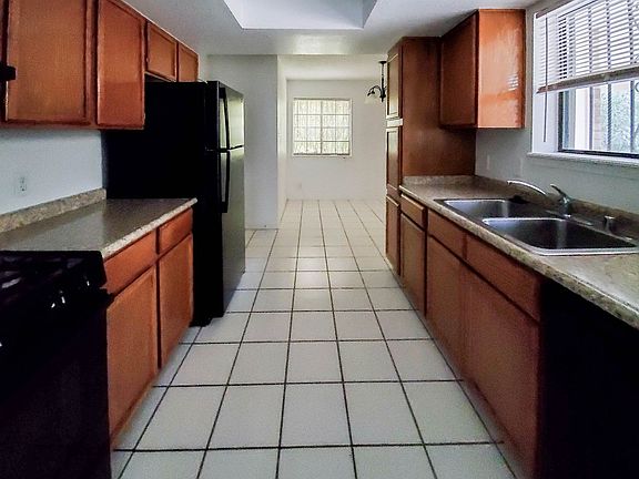 5th image of 2405 Tirres Pl