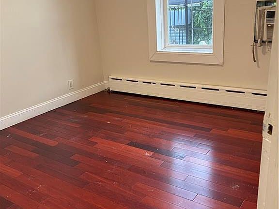 2nd image of 624 Lincoln Ave