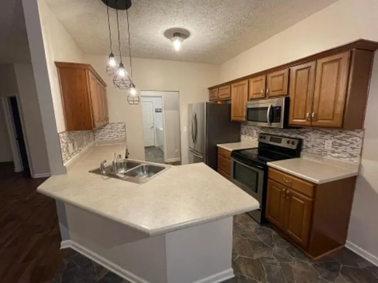 3730 Tesla Dr — Photo 6