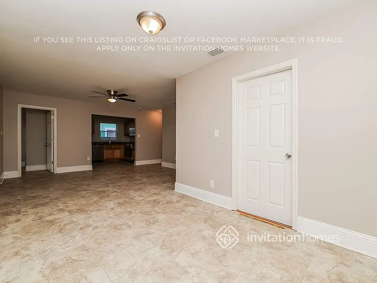 3704 N Clearfield Ave — Photo 5