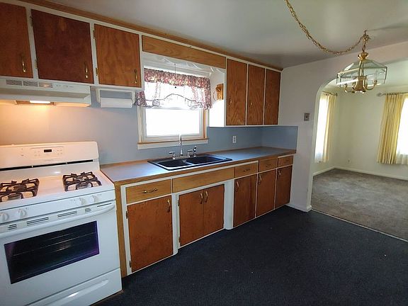 4th image of 609 N Sophia St