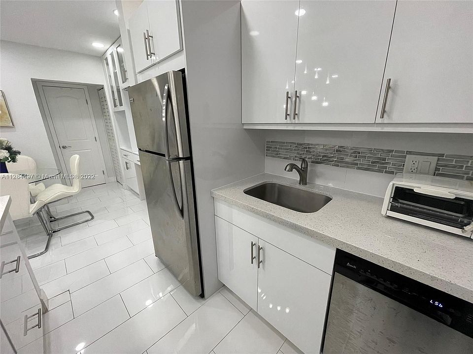 1407 NE 56th St Fort Lauderdale, FL, 33334 - Apartments for Rent | Zillow