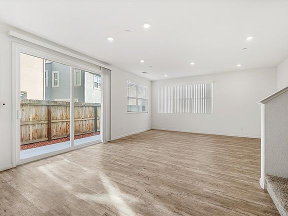 5th image of 3153 Sunny Gate Ln