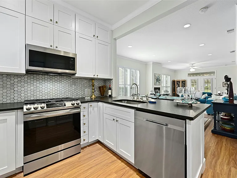 112 Ranier Ln — Photo 15