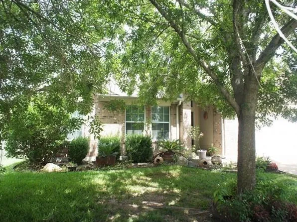 109 Pecanwood S, Kyle, TX 78640