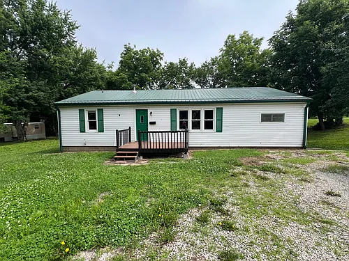 301 Dan St Photo 1