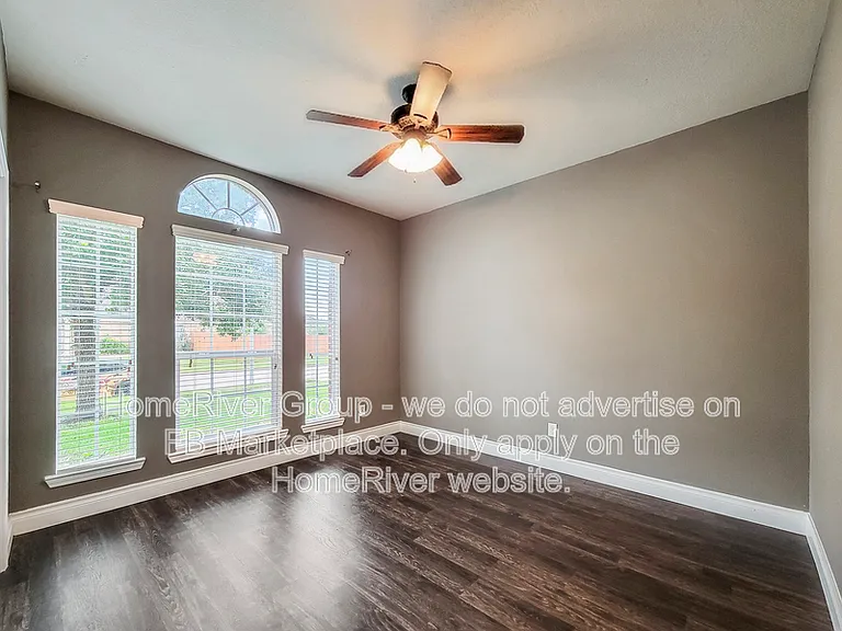 4626 Legends Bay Dr — Photo 13