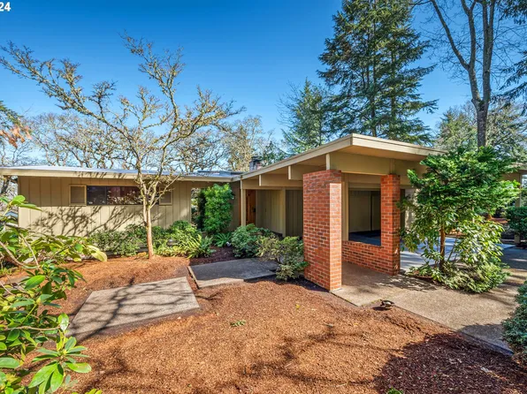 2515 Highland Oaks Dr, Eugene, OR 97405