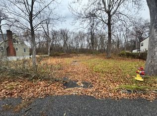 32 Lake Shore Dr, Parsippany-Troy Hills Twp., NJ 07034