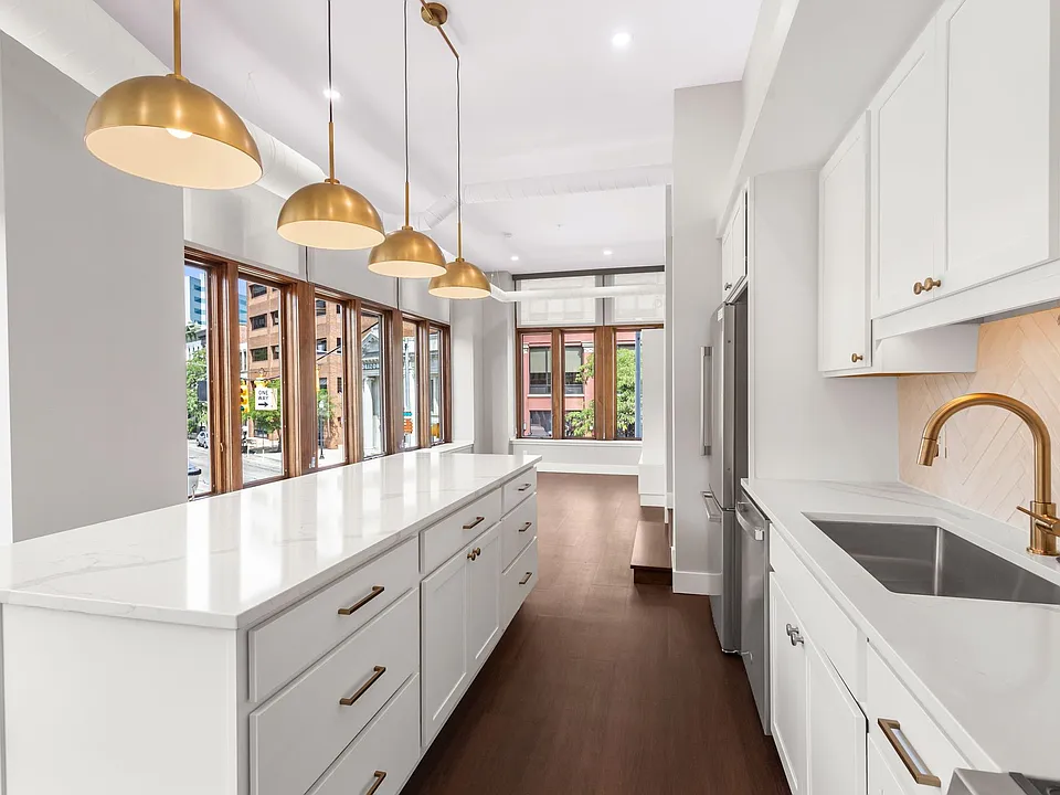 200 E Michigan Ave #203