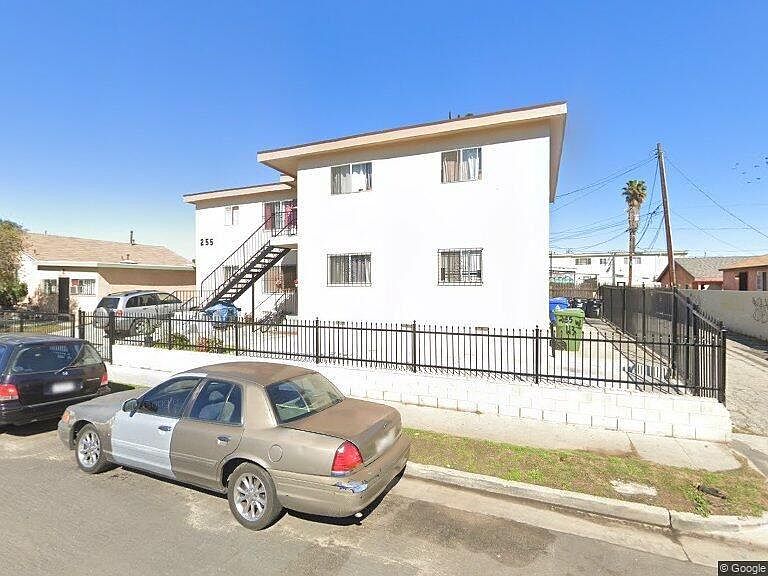 1st image of 255 W 113th St APT 1