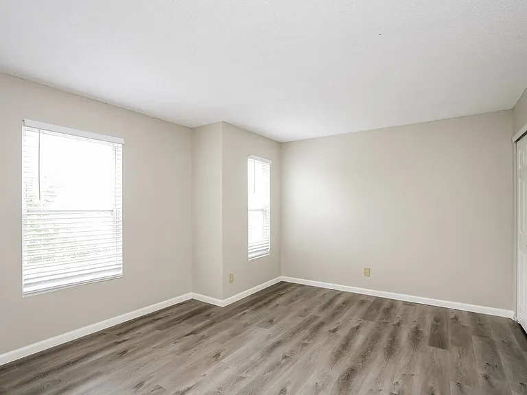 6336 Alonzo Dr — Photo 14