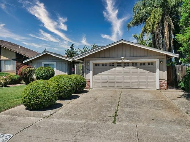 1st image of 2523 Rosemarie Ln