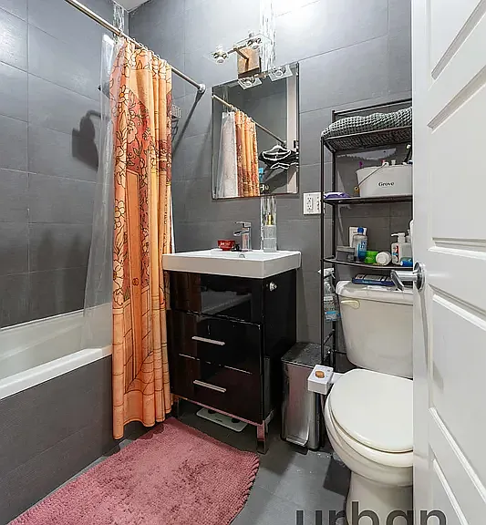 128 Manhattan Ave #1R — Photo 11