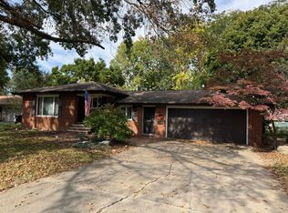 308 E Franklin St, Fisher, IL 61843
