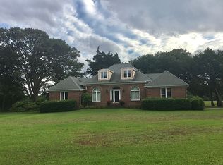 103 Acorn Ln, Point Harbor, NC 27964