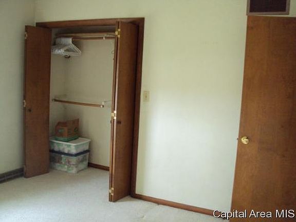 3rd image of 309 Clover Dr