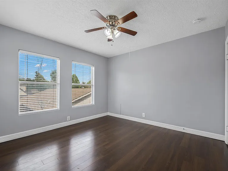6918 Irvington Blvd #B — Photo 11