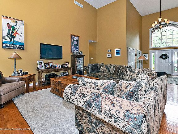 GREAT ROOM