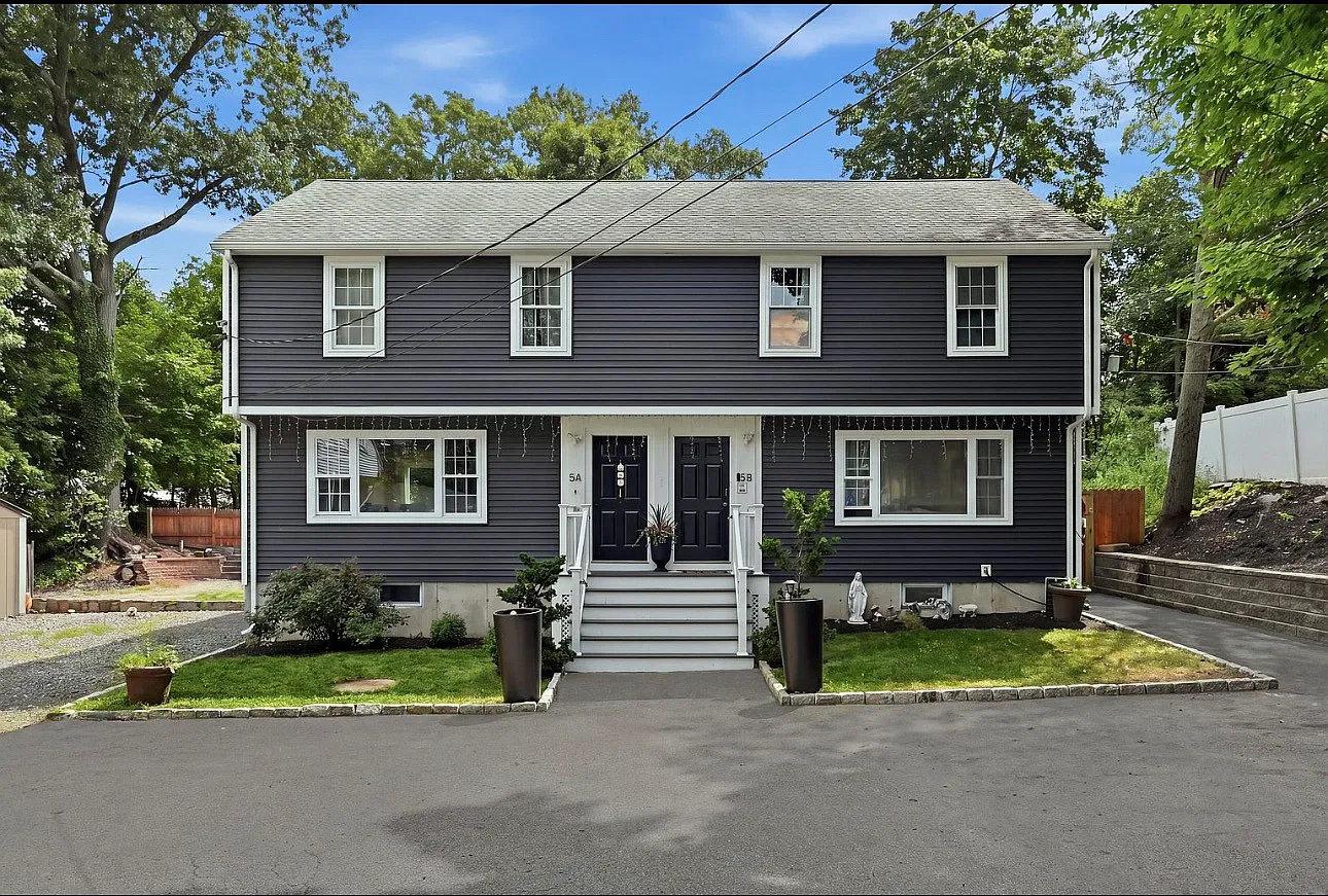 3 bed, 1.5 bath, 1579 sqft, $3,300 — Photo 1