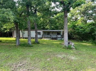 22049 Driftwood Dr, Frankston, TX 75763