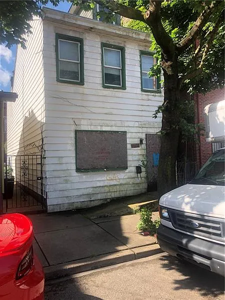 1307 N Franklin St photo 1