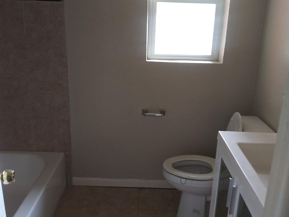 1st image of 2319 Las Cruces Ln