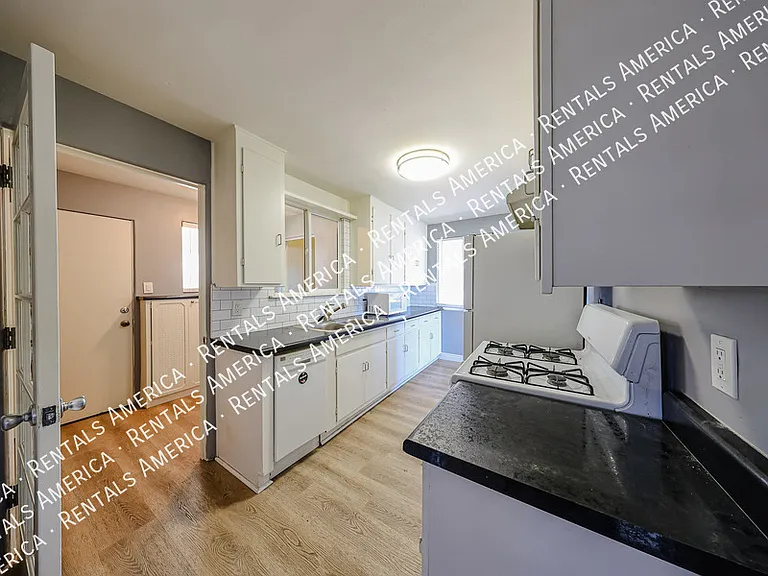 404 W Mission Ln — Photo 9
