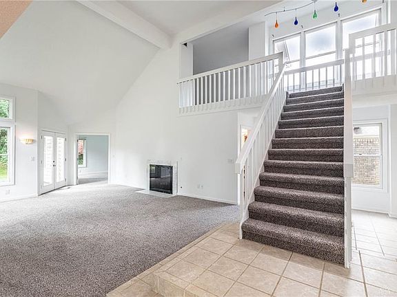 4th image of 6883 Chardonnay Dr