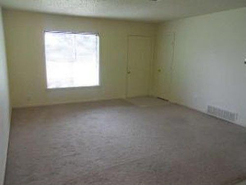 3rd image of 3777 N Hills Dr