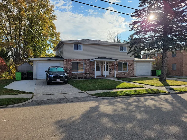 444 N Henninger St — Photo 6
