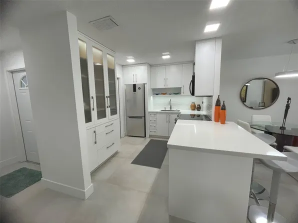 604 NE 2nd Street #117, Dania Beach, FL 33004
