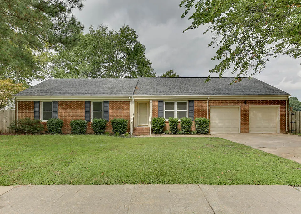 2637 N Elizabeth Harbor Dr