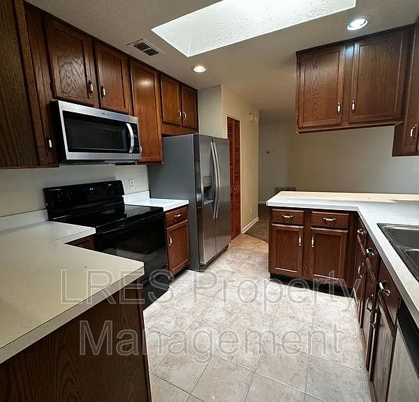2719 Merrie Oaks Rd — Photo 9