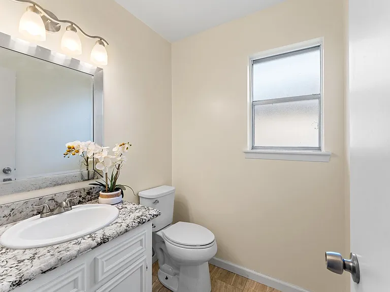 5314 Nottingham Dr — Photo 7