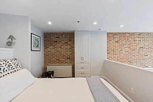Sold by Corcoran | media 7